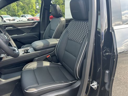 New 2026 GMC Acadia Denali w/ Super Cruise Package AWD/4WD image 22