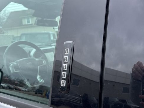 Used 2020 Ford F150 Lariat w/ Equipment Group 502A Luxury image 9