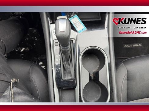 Used 2024 Nissan Altima 2.5 SV image 23