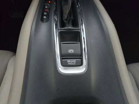 Used 2018 Honda HR-V EX image 23