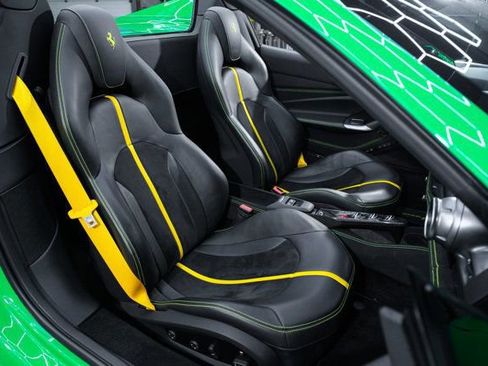 Used 2023 Ferrari F8 Tributo image 19