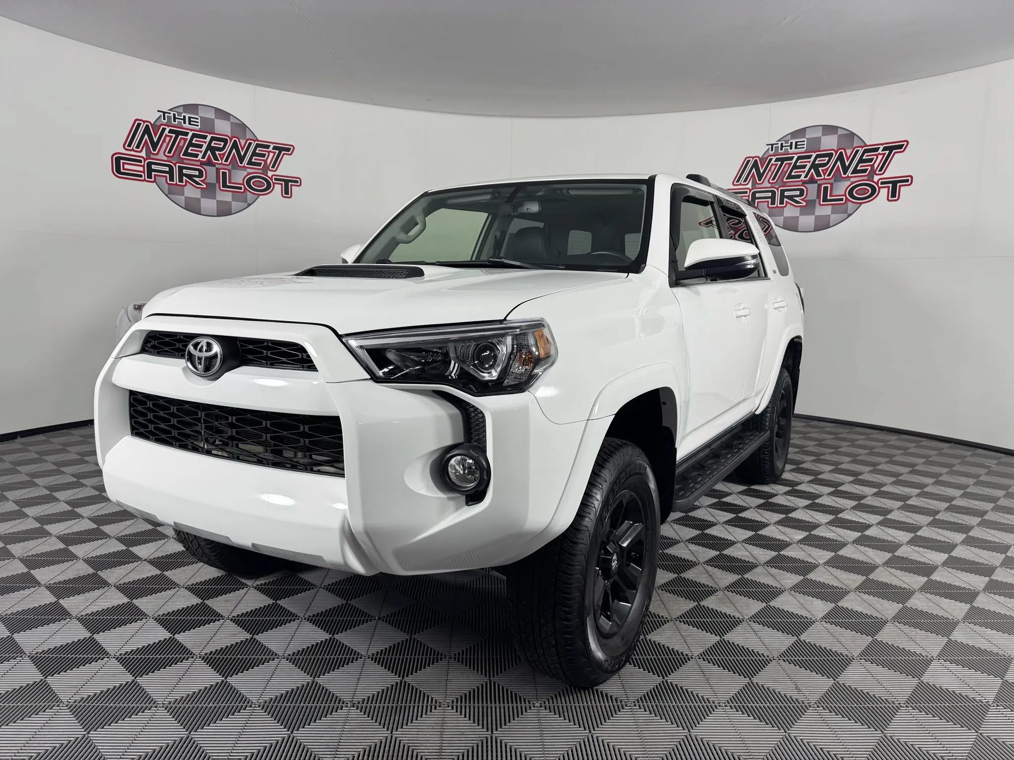 Used 2019 Toyota 4Runner SR5 Premium AWD/4WD image 1