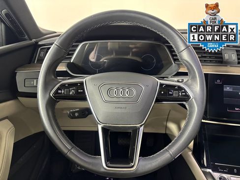 Used 2024 Audi Q8 e-tron Premium Plus w/ Premium Plus Package AWD/4WD image 17