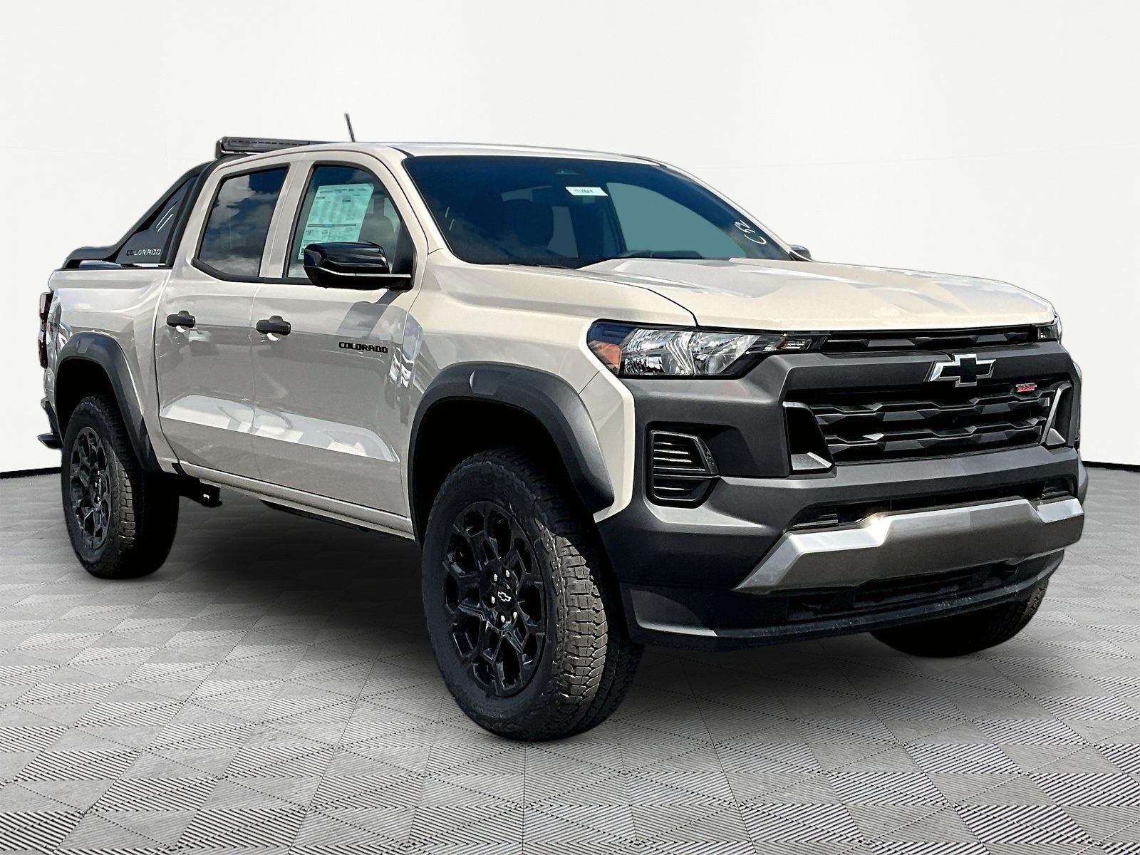 New 2026 Chevrolet Colorado Trail Boss w/ Midnight Edition AWD/4WD image 3