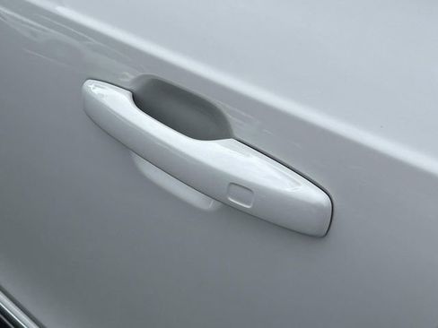 Used 2023 Volvo XC90 B6 Plus w/ Protection Package Premier image 15