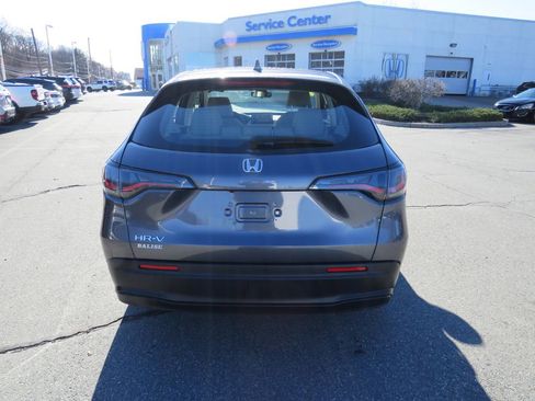 Used 2023 Honda HR-V LX image 4