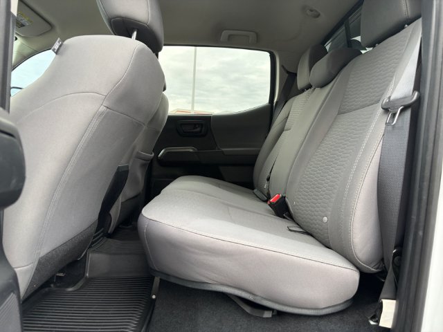Certified 2019 Toyota Tacoma SR5 AWD/4WD image 17