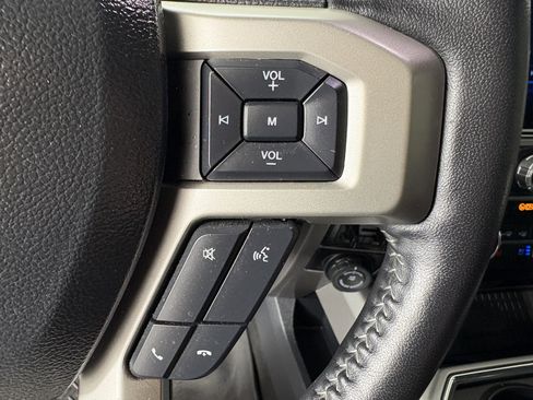 Used 2022 Ford F250 Lariat w/ Lariat Ultimate Package AWD/4WD image 17