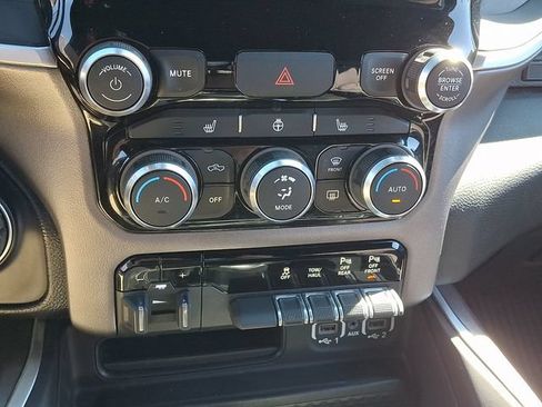 Used 2021 RAM 1500 Big Horn AWD/4WD image 17