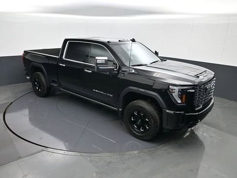 Used 2025 GMC Sierra 2500 Denali Ultimate image 15