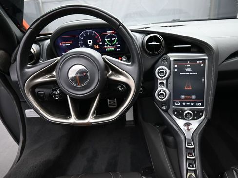 Used 2019 McLaren 720S Luxury RWD image 12