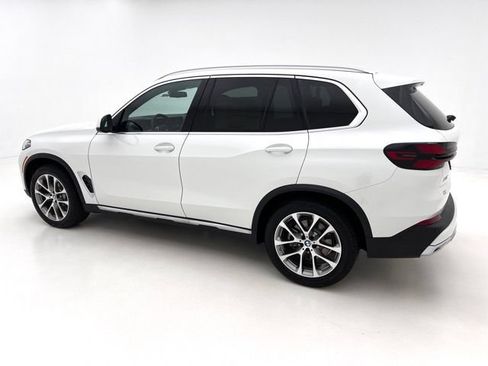 Used 2026 BMW X5 xDrive40i AWD/4WD image 9