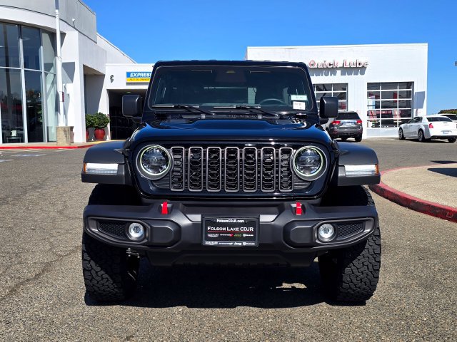 Certified 2025 Jeep Wrangler Unlimited Rubicon w/ Convenience Group AWD/4WD image 2