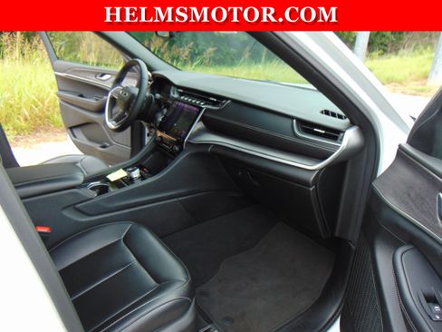 Certified 2024 Jeep Grand Cherokee L Limited image 29