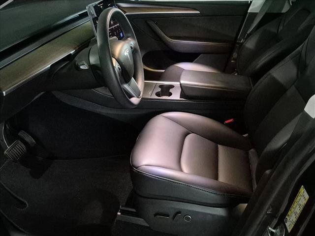Used 2024 Tesla Model Y Long Range RWD image 13