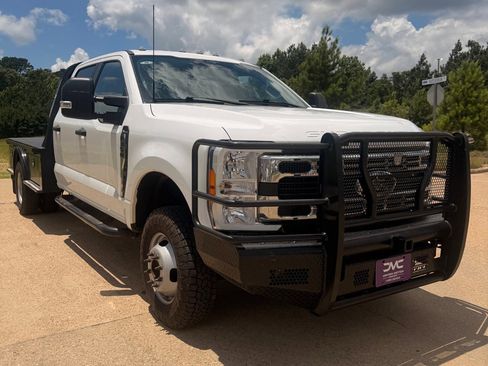 Used 2023 Ford F350 XL w/ XL Chrome Package AWD/4WD image 3