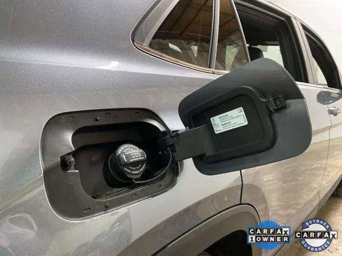 Used 2023 Volkswagen Atlas Cross Sport SE w/ Panoramic Sunroof Package image 98