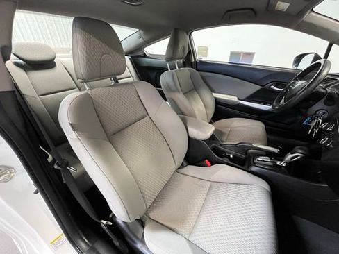 Used 2014 Honda Civic LX image 9