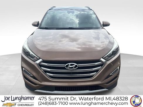 Used 2017 Hyundai Tucson Limited w/ Limited Ultimate Package 03 FWD image 8