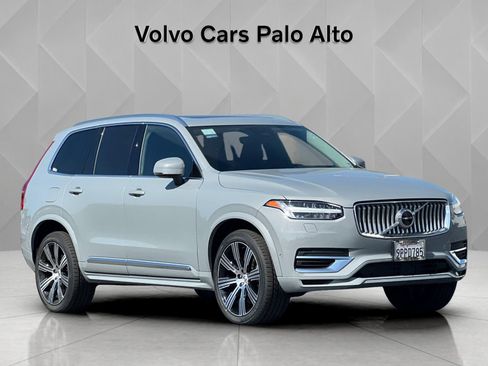 Used 2025 Volvo XC90 T8 Ultra AWD/4WD image 14