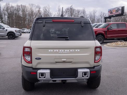 Used 2025 Ford Bronco Sport Outer Banks w/ Sasquatch Outer Banks Package AWD/4WD image 8