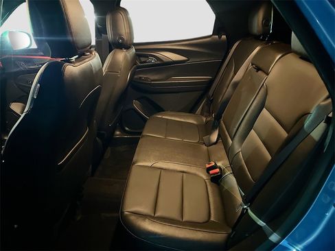 Used 2025 Chevrolet TrailBlazer RS w/ Convenience Package image 24