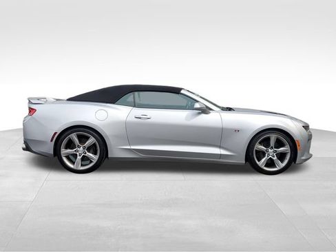 Used 2018 Chevrolet Camaro SS RWD image 6