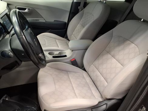 Used 2018 Kia Niro LX image 17