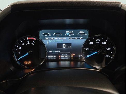 Used 2019 Ford F350 Platinum w/ Platinum Ultimate Package AWD/4WD image 22