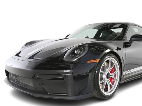 Used 2026 Porsche 911 GT3 w/ Chrono Package RWD image 3