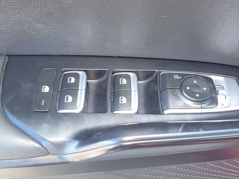 Used 2022 Kia K5 GT-Line image 32