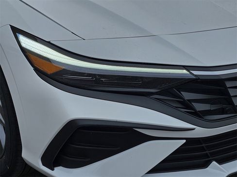 New 2026 Hyundai Elantra Blue image 8