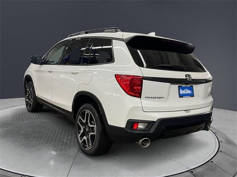 Used 2022 Honda Passport Elite image 3