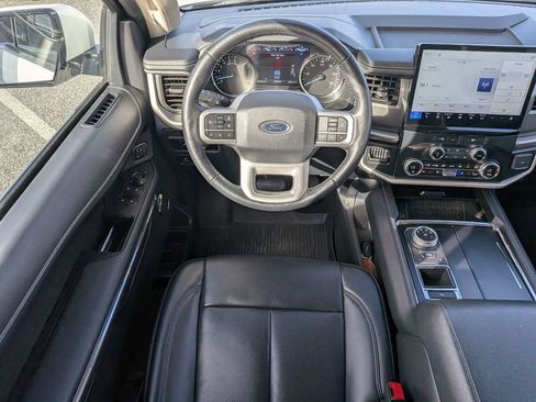 Used 2024 Ford Expedition Max XLT RWD image 16