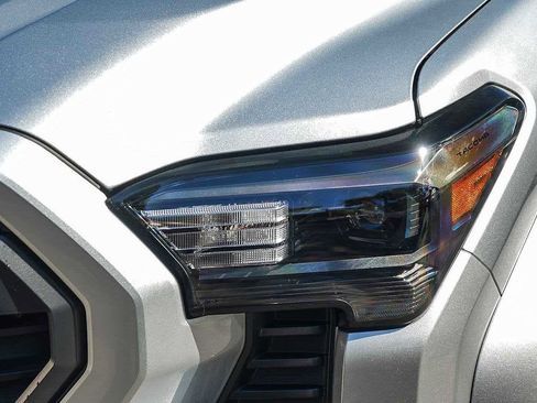 New 2025 Toyota Tacoma TRD Sport image 8