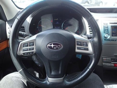 Used 2014 Subaru Outback 2.5i Limited AWD/4WD image 15