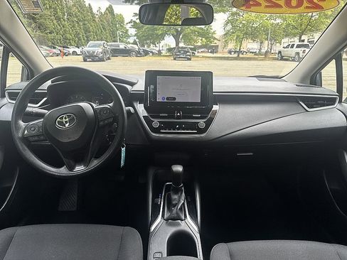 Used 2024 Toyota Corolla LE FWD image 18