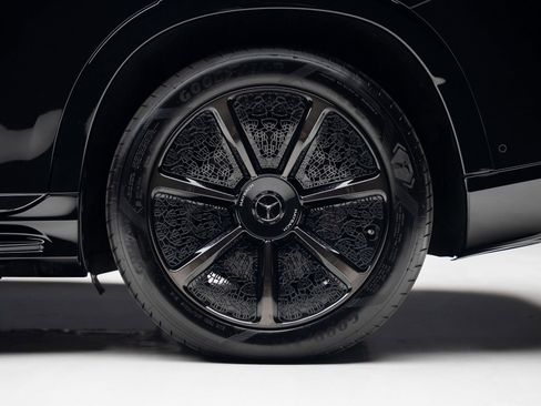 Used 2025 Mercedes-Benz Maybach EQS 680 4MATIC image 20