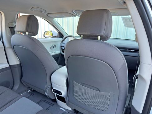 Used 2024 Hyundai Ioniq 5 SEL RWD image 32