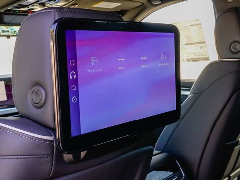 New 2026 Cadillac Escalade Luxury AWD/4WD image 11