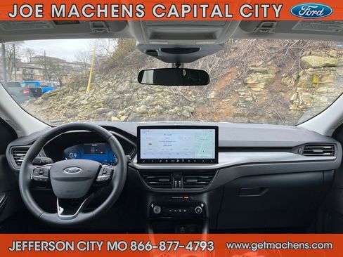 Certified 2024 Ford Escape Active w/ Tech Pack #2 image 12