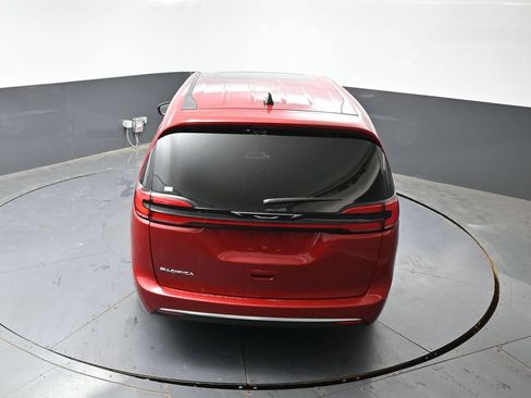 New 2027 Chrysler Pacifica Select FWD image 33