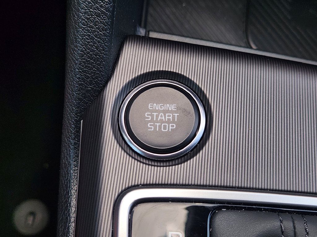 New 2026 Kia Sportage EX FWD image 19