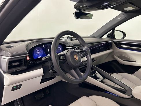 Used 2024 Porsche Macan 4 Electric AWD/4WD image 4