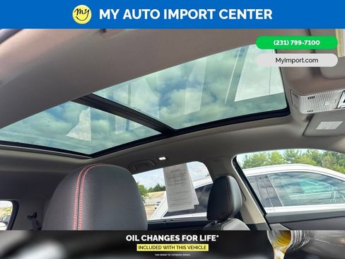 Used 2025 Volkswagen Atlas Peak Edition SE AWD/4WD image 30