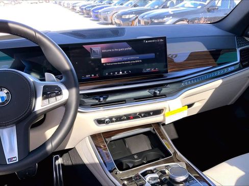 New 2026 BMW X5 xDrive40i w/ M Sport Package image 6