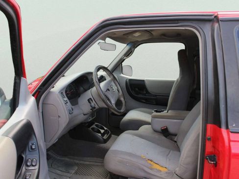 Used 2002 MAZDA B-Series Pickup 4x4 Cab Plus B3000 image 6