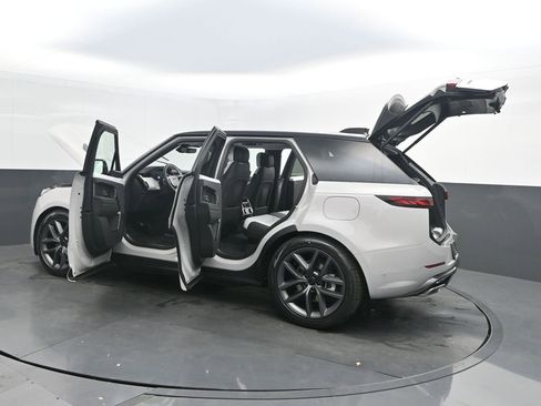 New 2026 Land Rover Range Rover Sport Dynamic SE AWD/4WD image 37