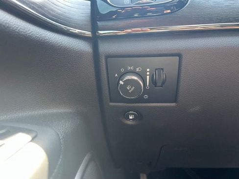 Used 2019 Jeep Grand Cherokee High Altitude AWD/4WD image 13