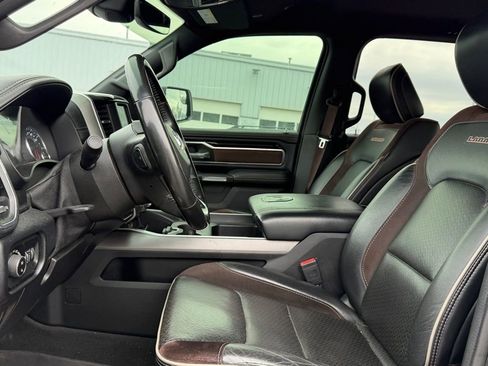 Used 2021 RAM 1500 Laramie w/ Sport Appearance Package image 12